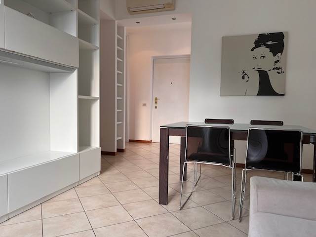 appartamento in affitto a Milano in zona Solari