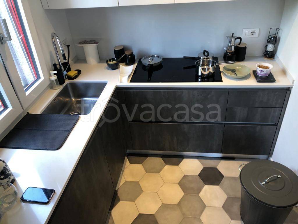 appartamento in affitto a Milano in zona Corvetto