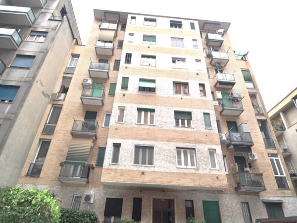 appartamento in affitto a Milano in zona Lorenteggio