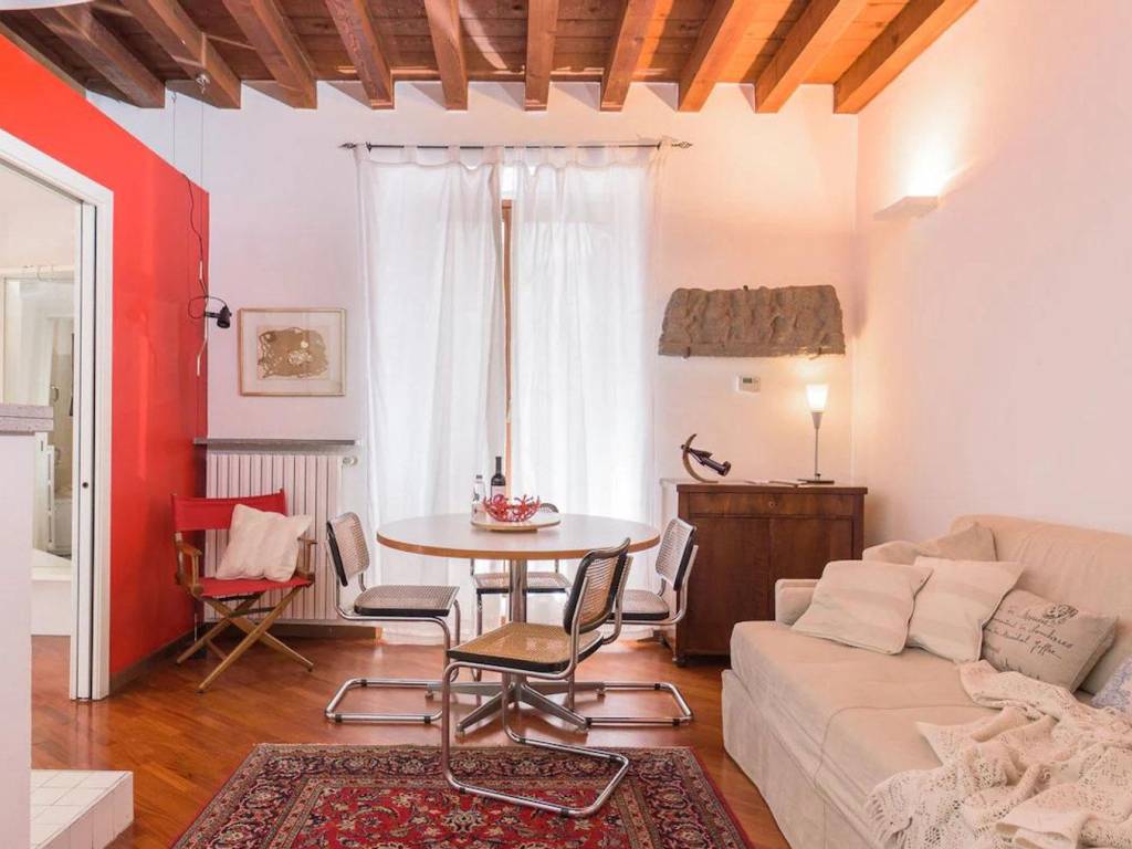 appartamento in affitto a Milano in zona Porta Garibaldi