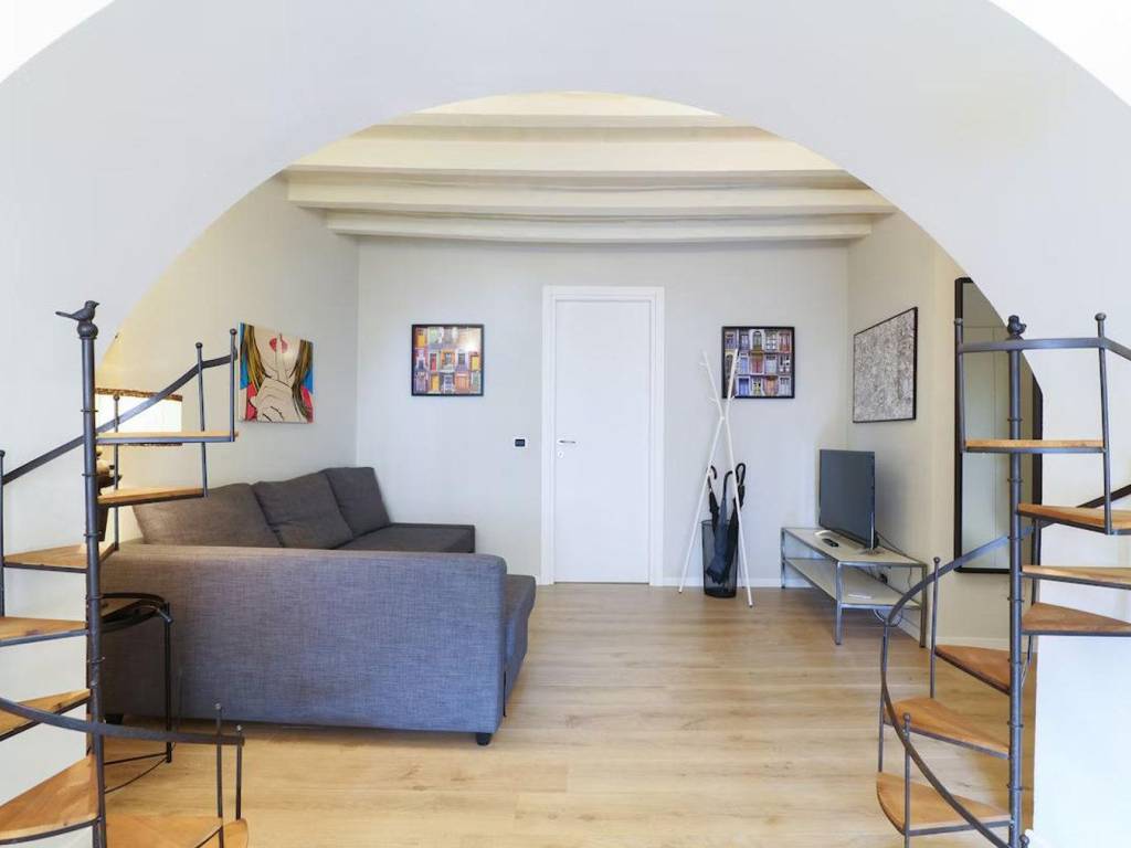 appartamento in affitto a Milano in zona Porta Nuova