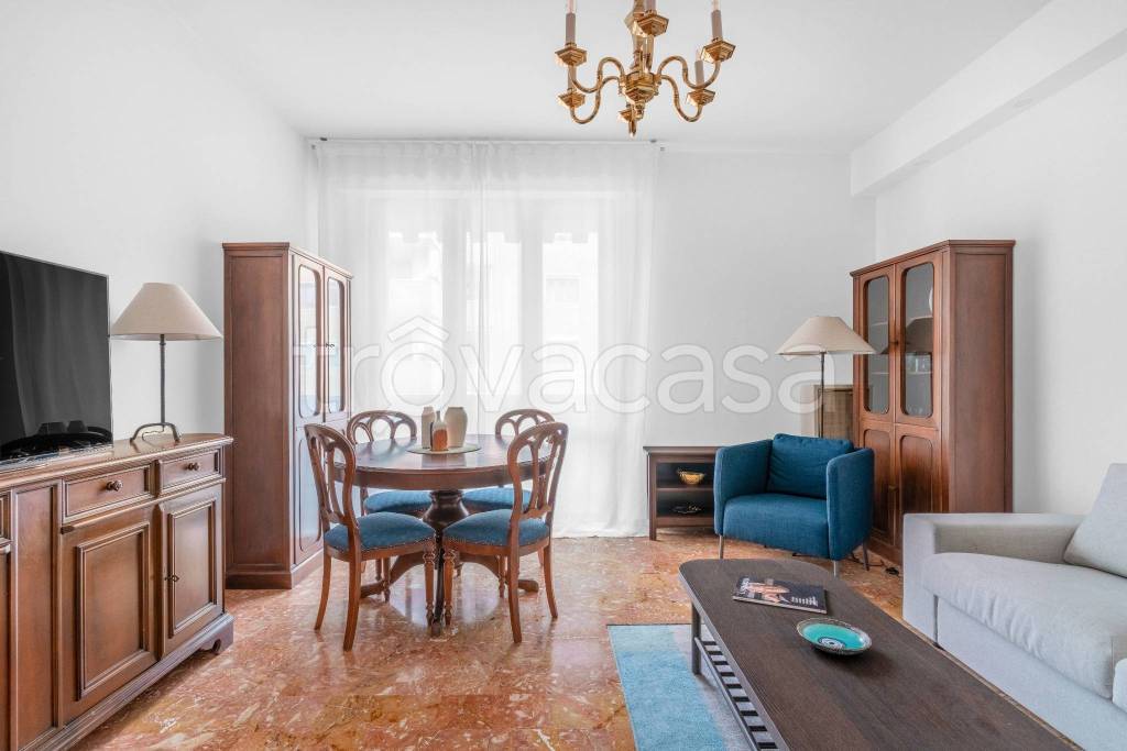 appartamento in affitto a Milano in zona Vigentino