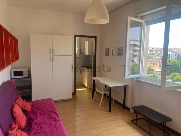appartamento in affitto a Milano in zona Famagosta