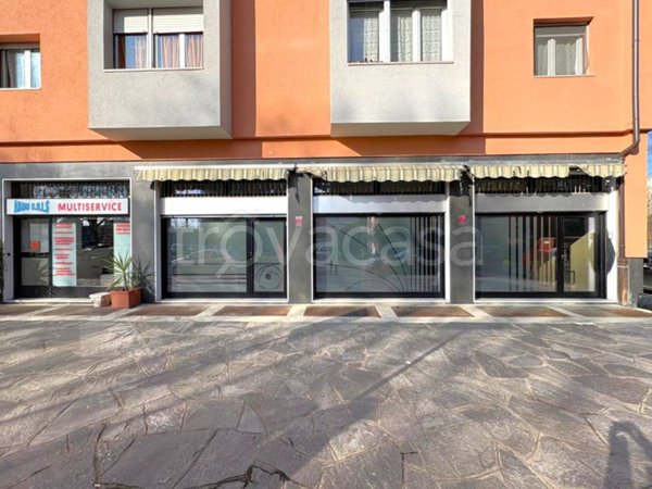 negozio in affitto a Milano in zona Gallaratese