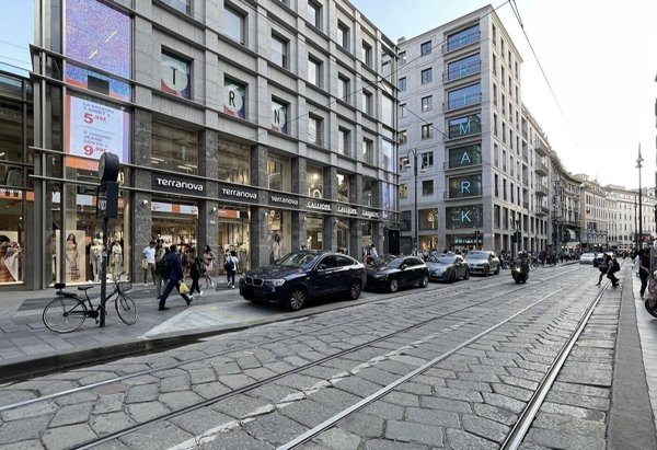 negozio in affitto a Milano
