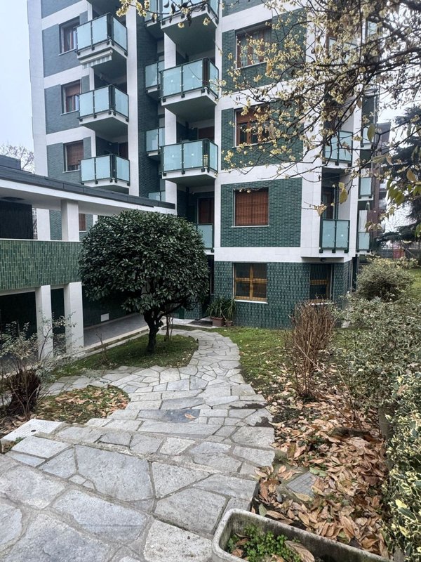 ufficio in affitto a Milano in zona Porta Genova