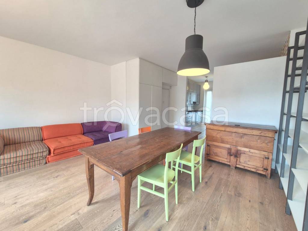 appartamento in affitto a Milano in zona Cascina dei Pomi