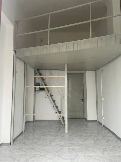 negozio in affitto a Milano in zona Porta Ticinese