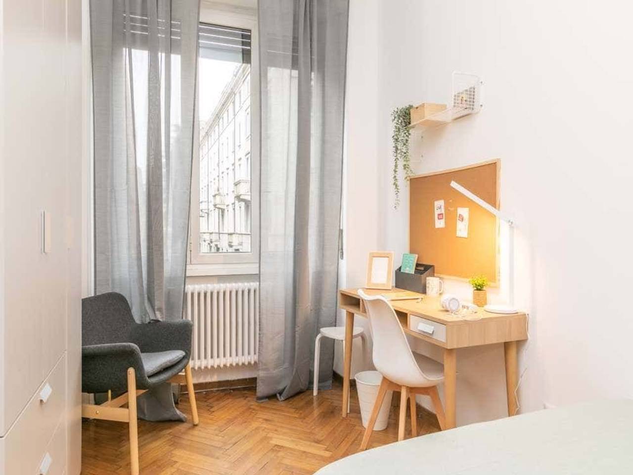 negozio in affitto a Milano in zona Guastalla