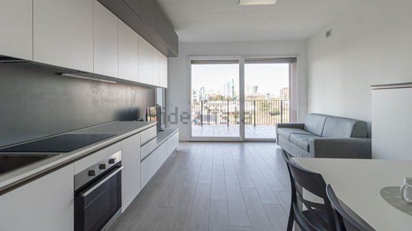 appartamento in affitto a Milano in zona Lorenteggio