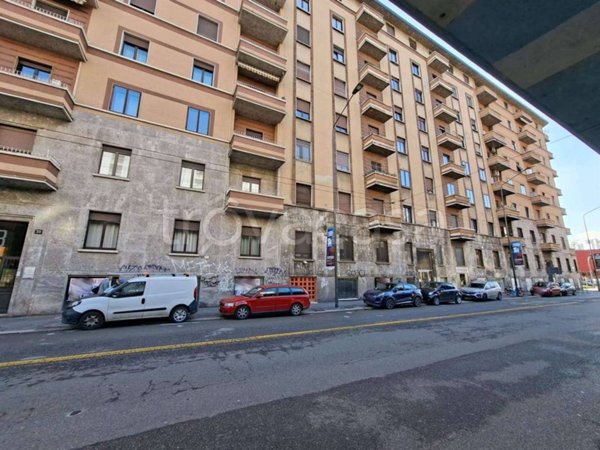 negozio in affitto a Milano in zona Ghisolfa