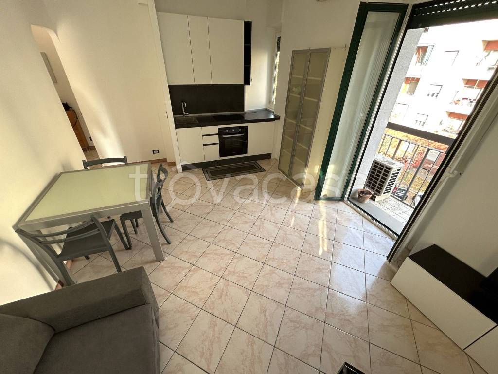 appartamento in affitto a Milano in zona Piazzale Lodi