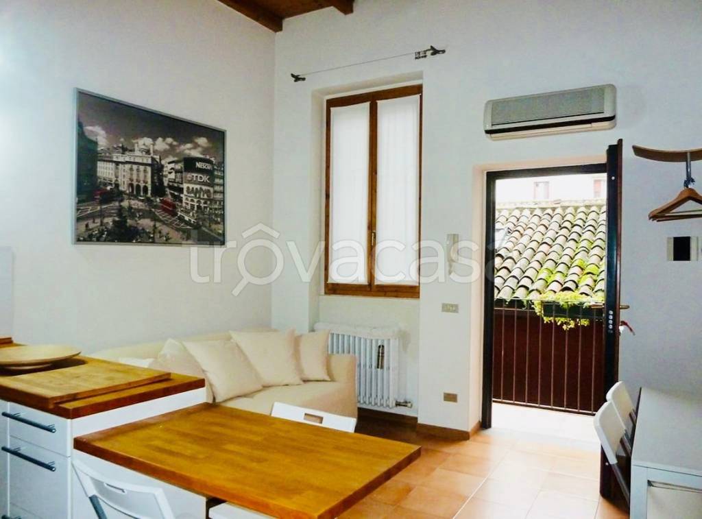 appartamento in affitto a Milano in zona Gratosoglio