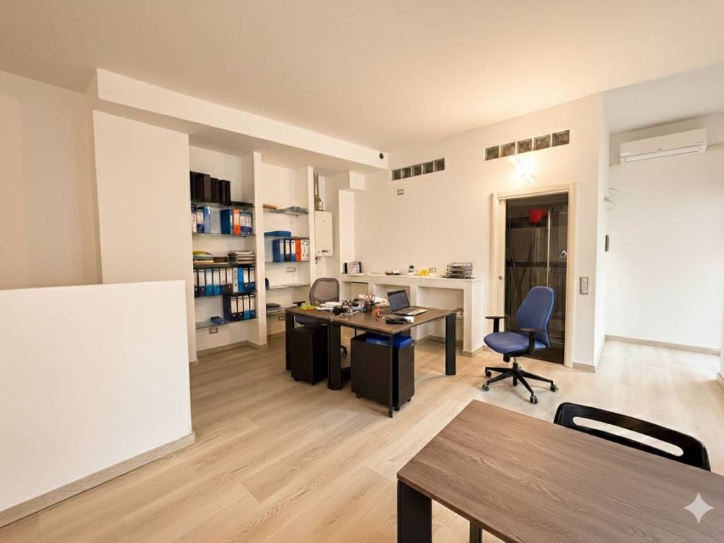 ufficio in affitto a Milano in zona Affori
