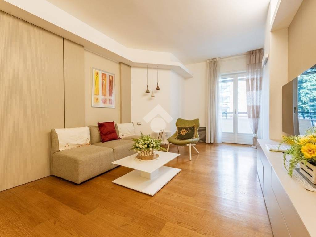 appartamento in affitto a Milano in zona Porta Nuova