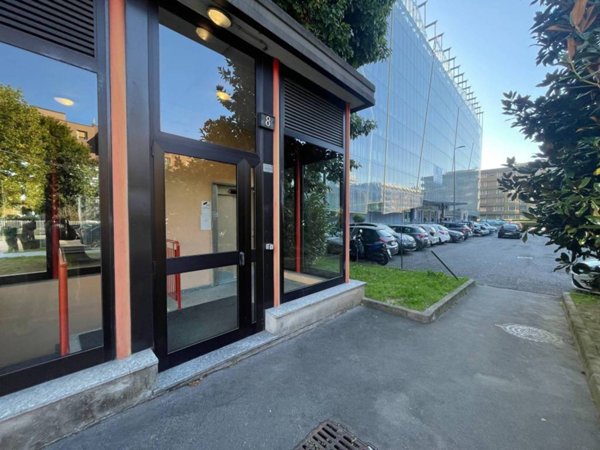 locale di sgombero in affitto a Milano