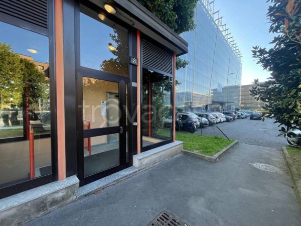 locale di sgombero in affitto a Milano