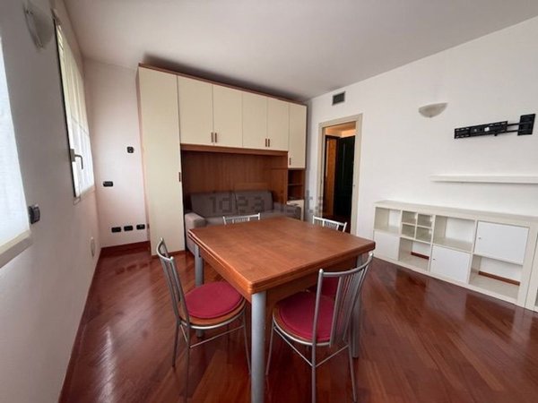 appartamento in affitto a Milano in zona Vigentino