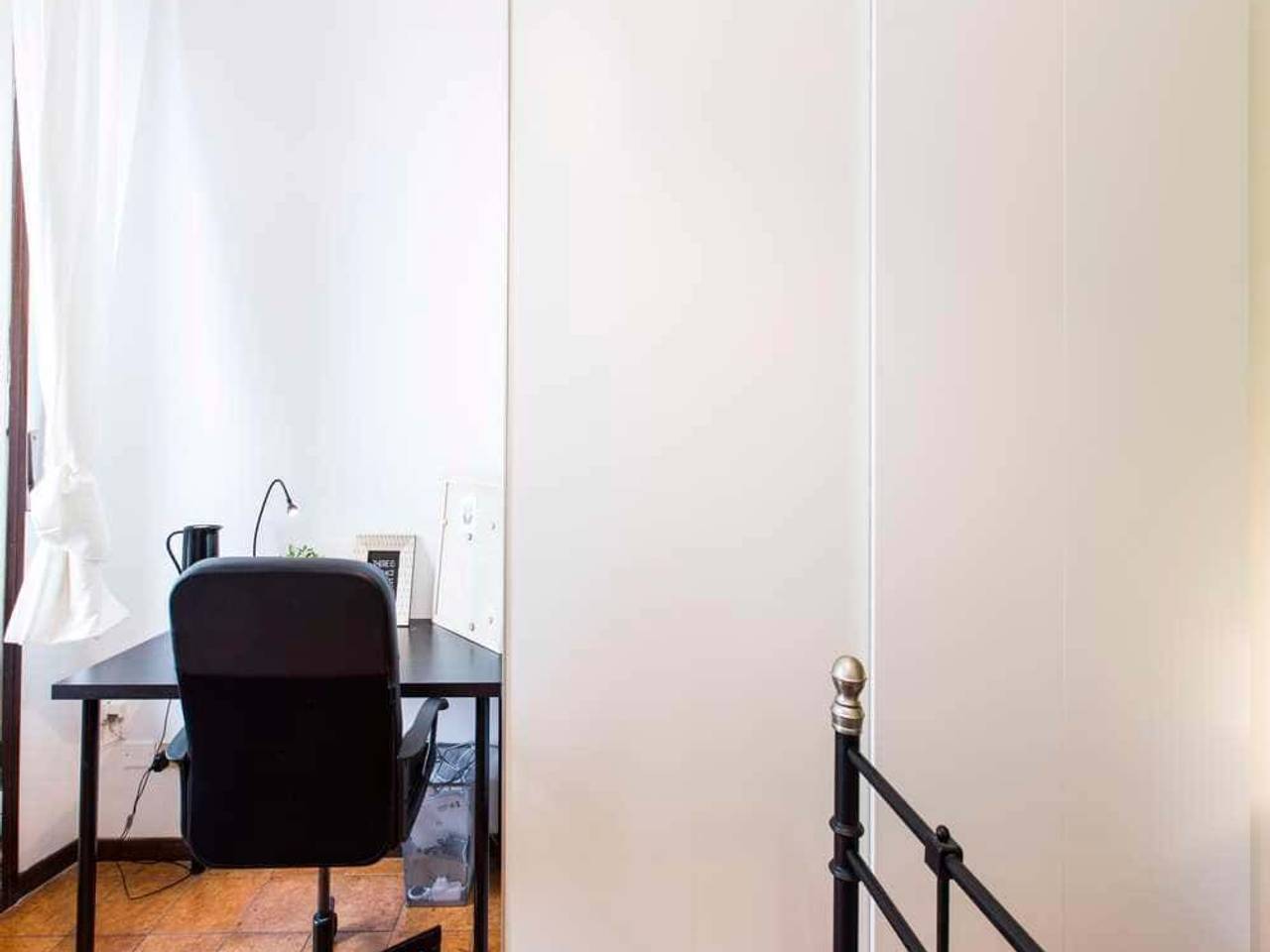 negozio in affitto a Milano in zona Lorenteggio