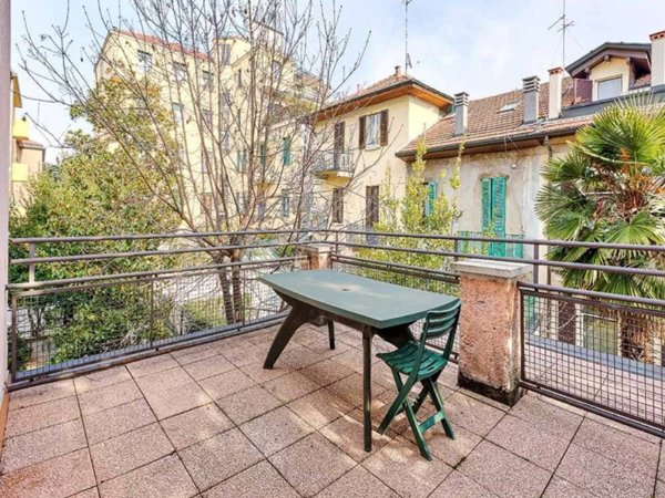 negozio in affitto a Milano