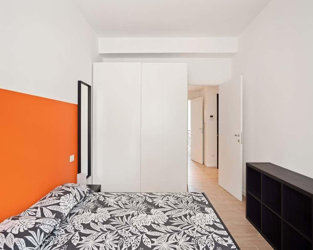 negozio in affitto a Milano in zona Lorenteggio