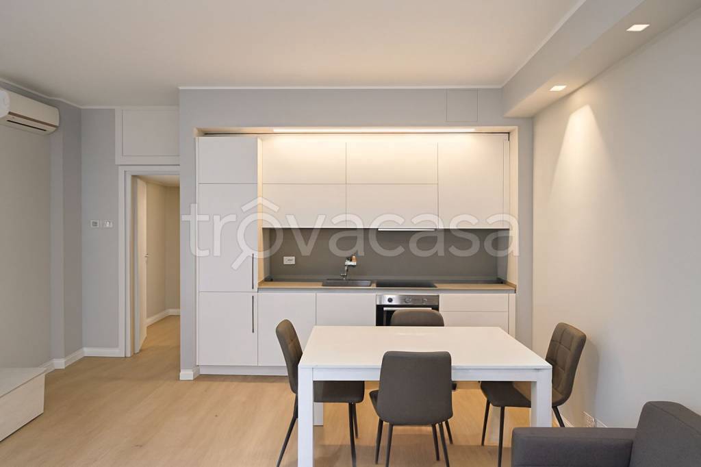 appartamento in affitto a Milano in zona Porta Nuova