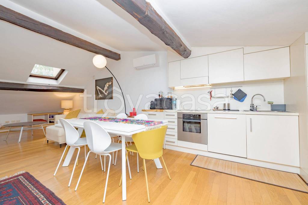 appartamento in affitto a Milano in zona Bocconi