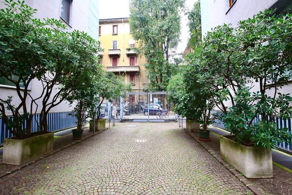 appartamento in affitto a Milano in zona Porta Genova