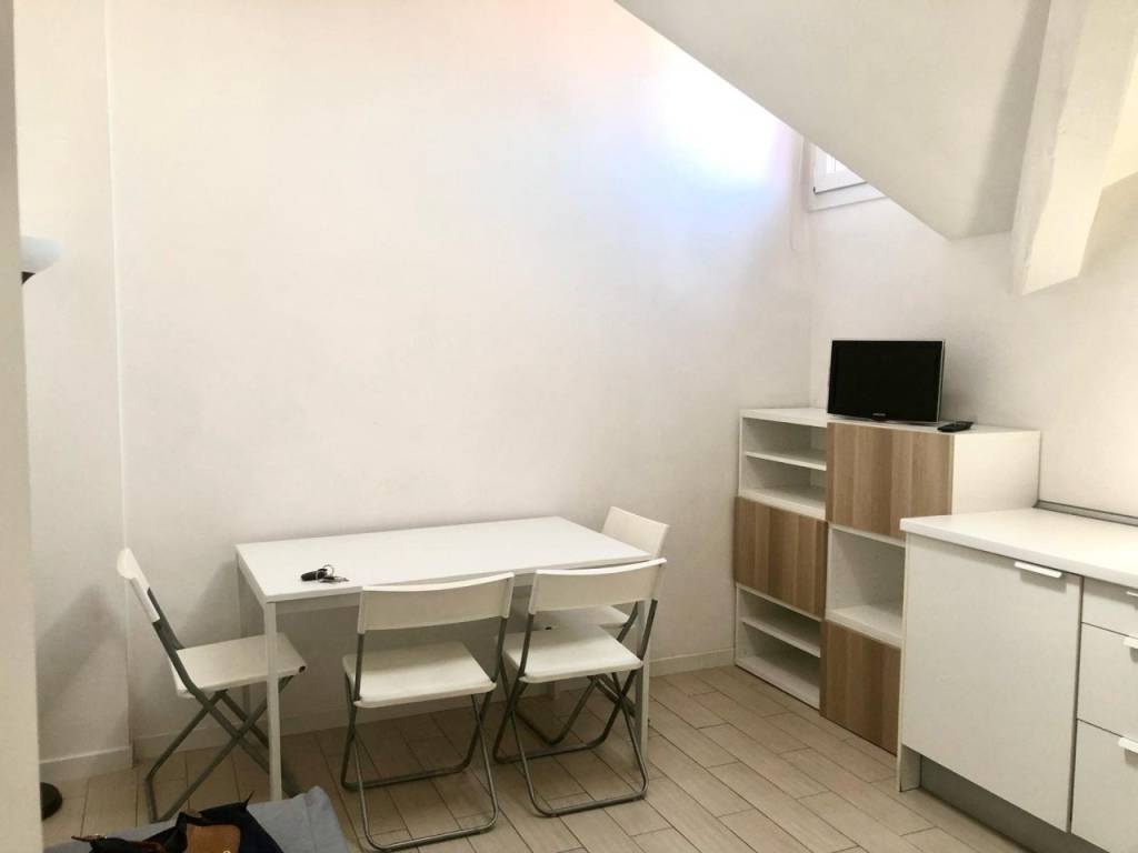 monolocale in affitto a Milano in zona Loreto