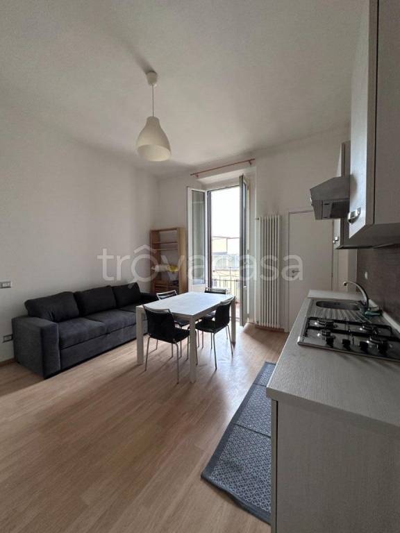 appartamento in affitto a Milano in zona Famagosta