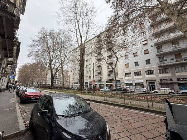 negozio in affitto a Milano in zona Porta Romana