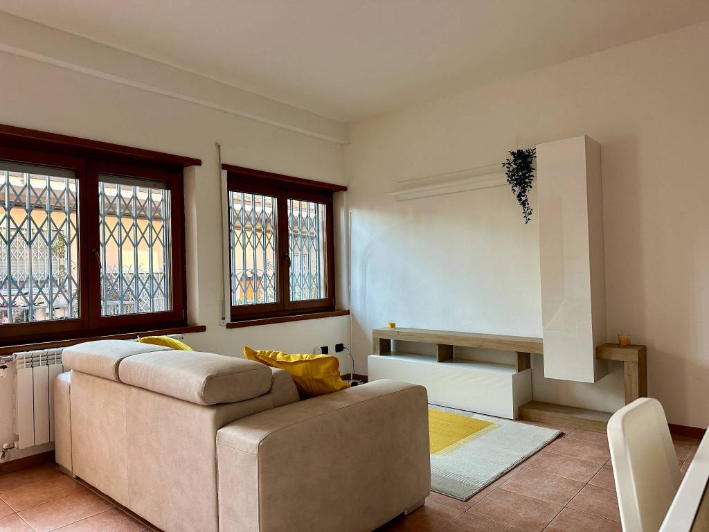 appartamento in affitto a Milano in zona Vigentino