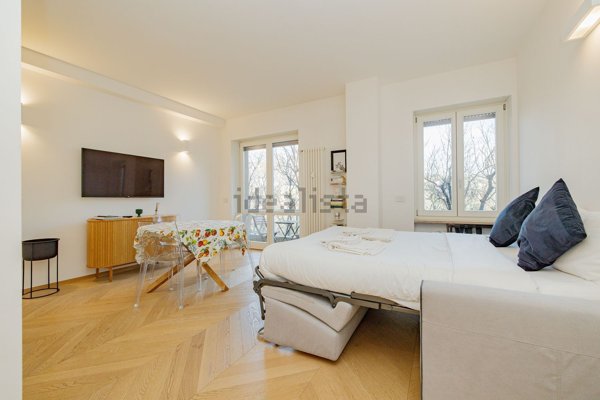 appartamento in affitto a Milano in zona Lorenteggio