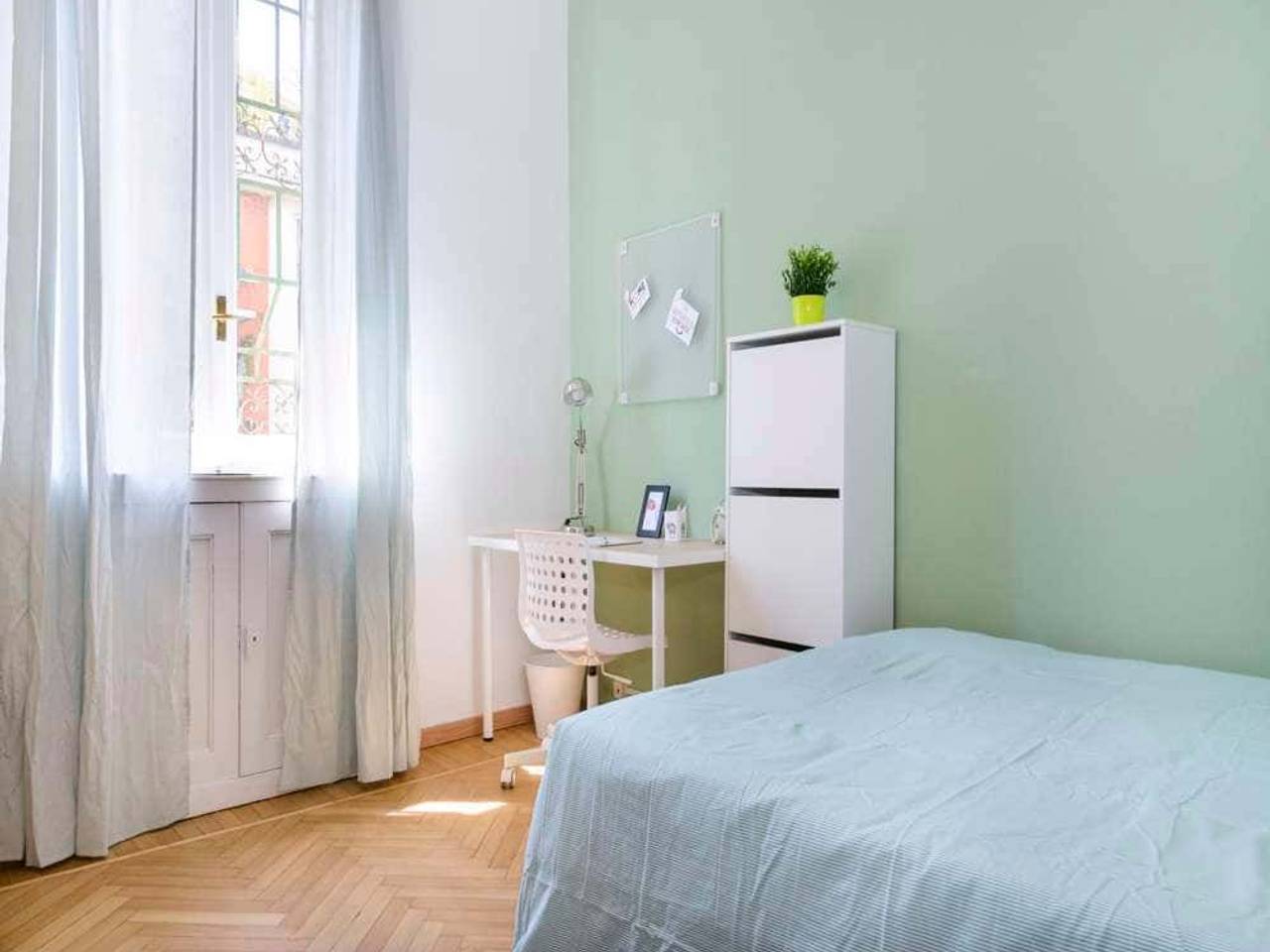 negozio in affitto a Milano in zona Sant'Ambrogio