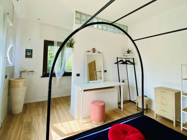 negozio in affitto a Milano in zona QT8