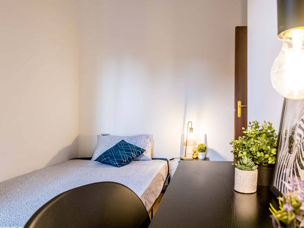 negozio in affitto a Milano in zona Forlanini