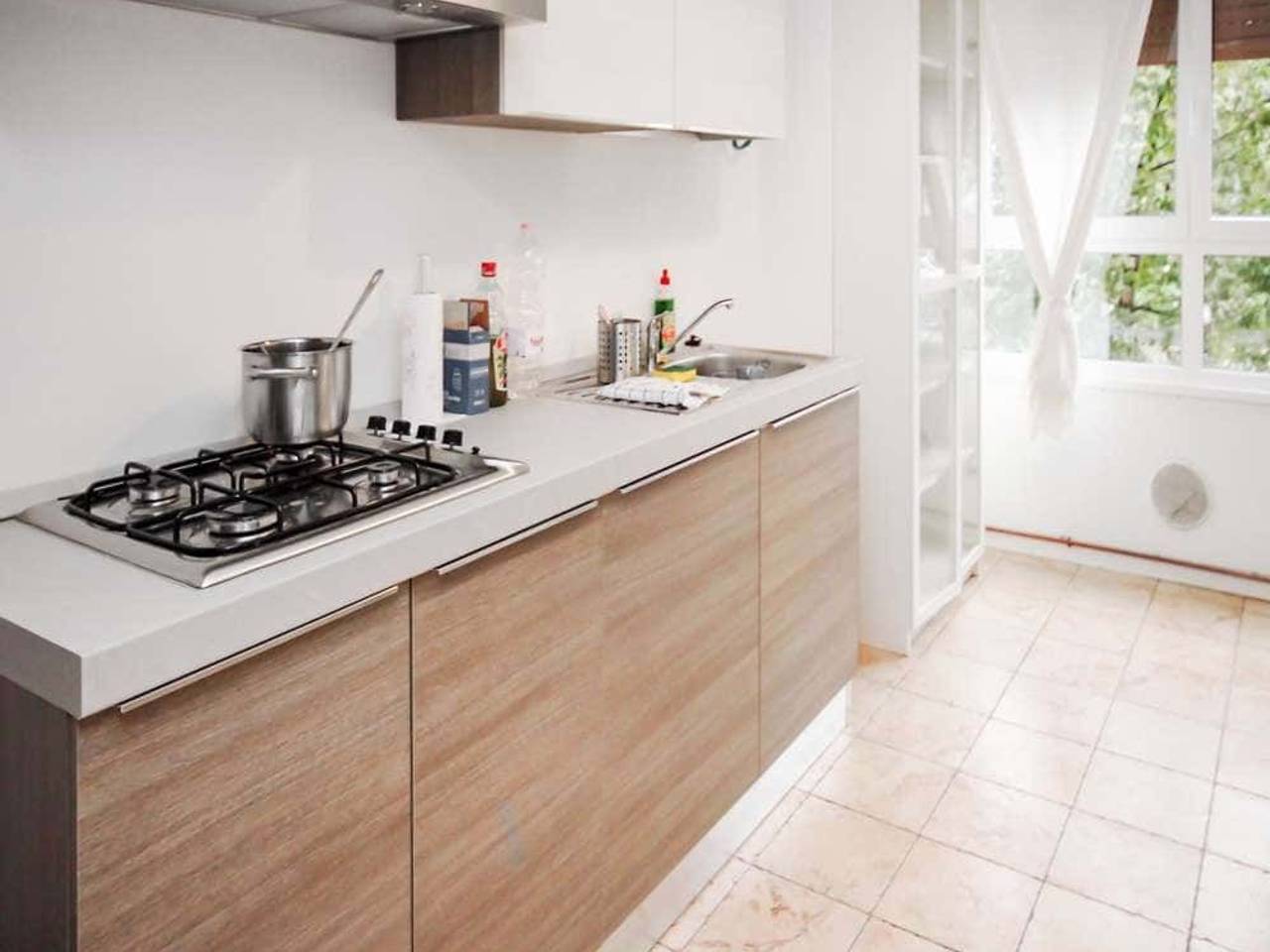 negozio in affitto a Milano in zona Porta Genova