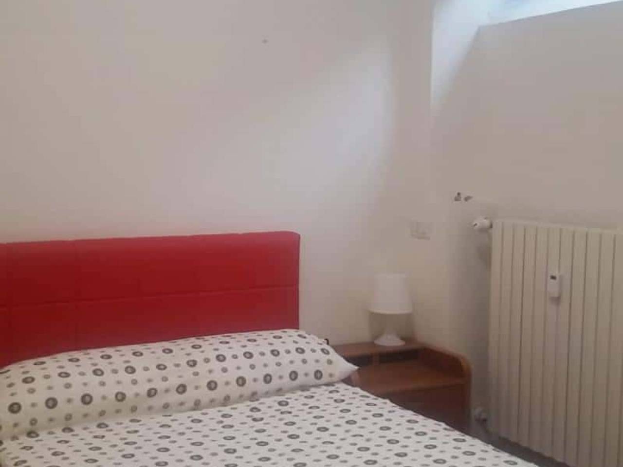 negozio in affitto a Milano in zona Moncucco