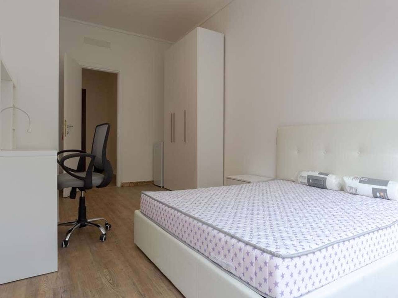 negozio in affitto a Milano in zona Centro Direzionale