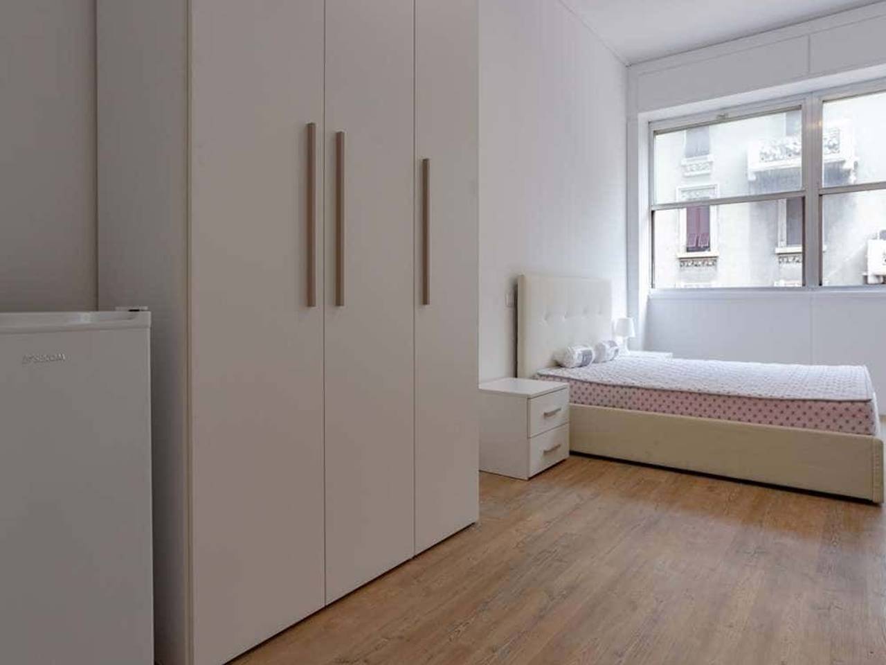 negozio in affitto a Milano in zona Centro Direzionale