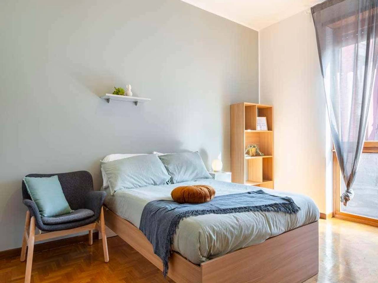 negozio in affitto a Milano in zona Famagosta