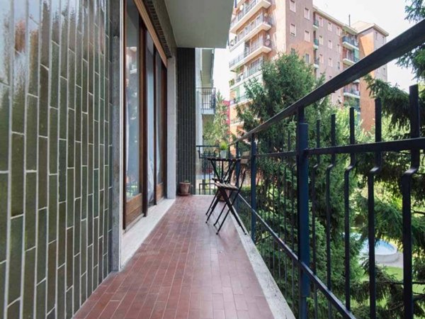 negozio in affitto a Milano in zona Lambrate