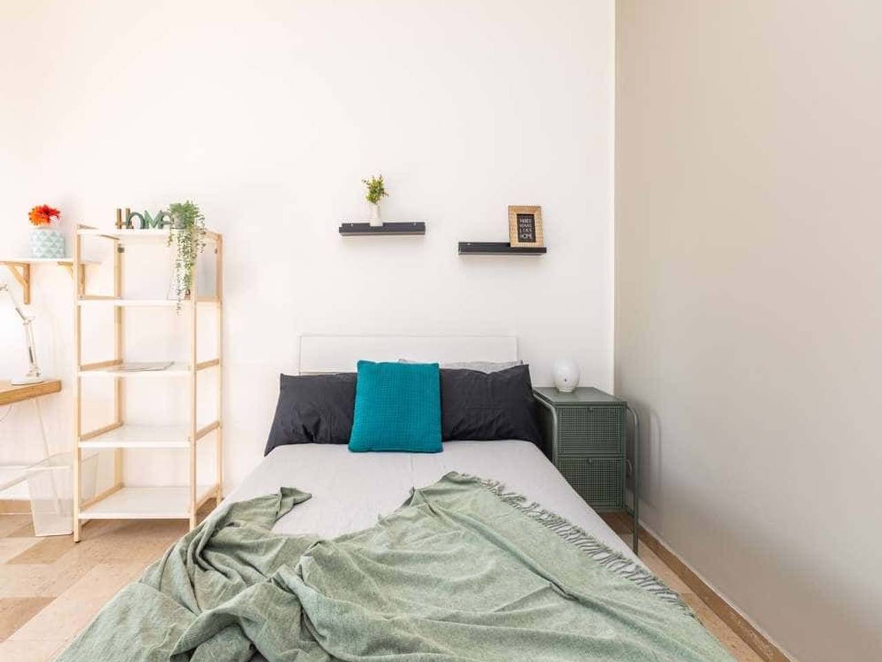 negozio in affitto a Milano in zona Rogoredo