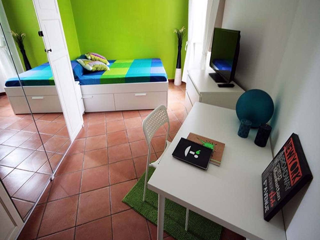 negozio in affitto a Milano in zona Sempione