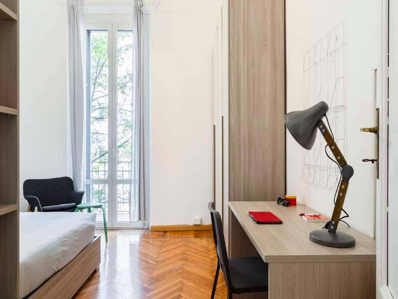 negozio in affitto a Milano in zona Città Studi