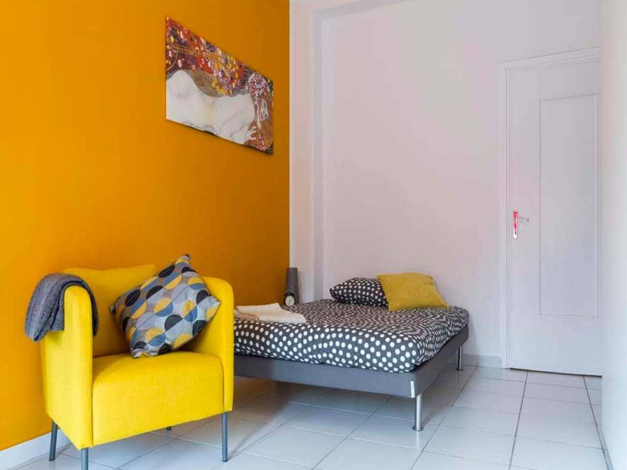 negozio in affitto a Milano in zona Lorenteggio