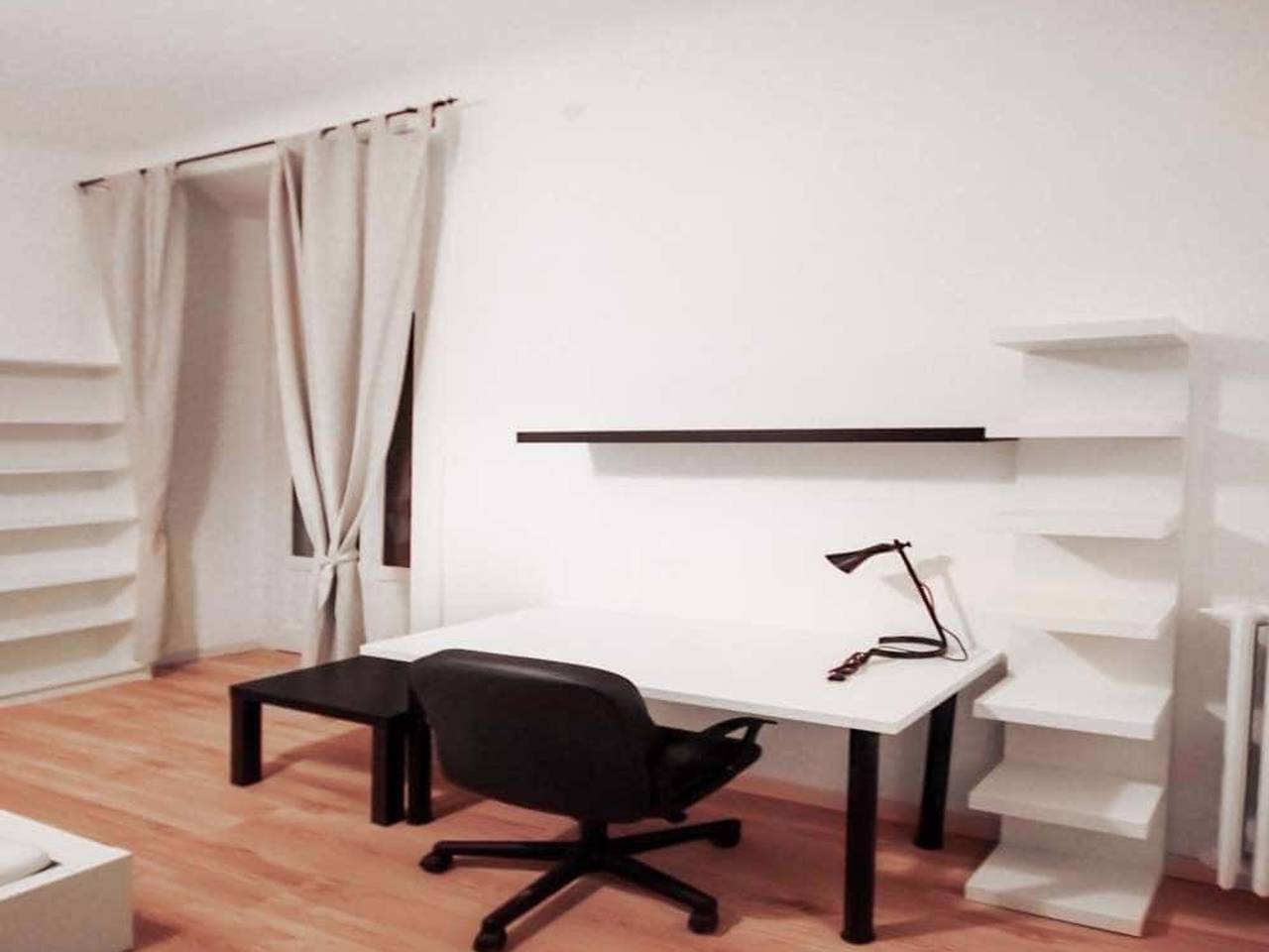 negozio in affitto a Milano in zona Isola