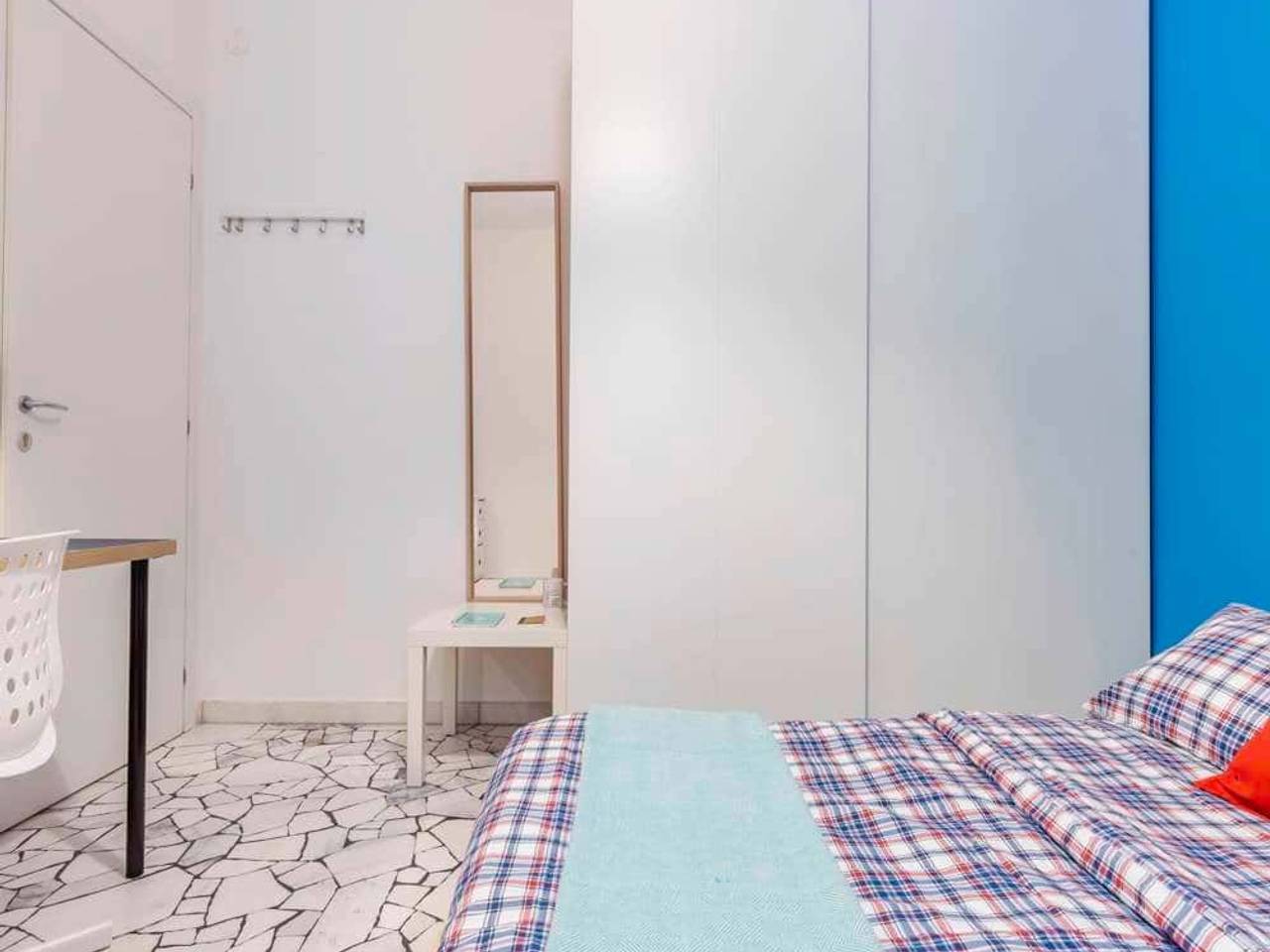 negozio in affitto a Milano