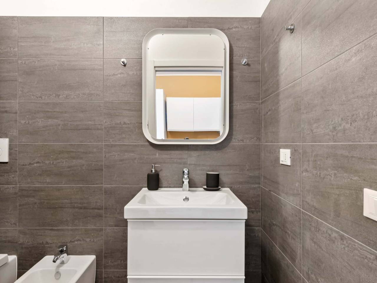 appartamento in affitto a Milano in zona Guastalla