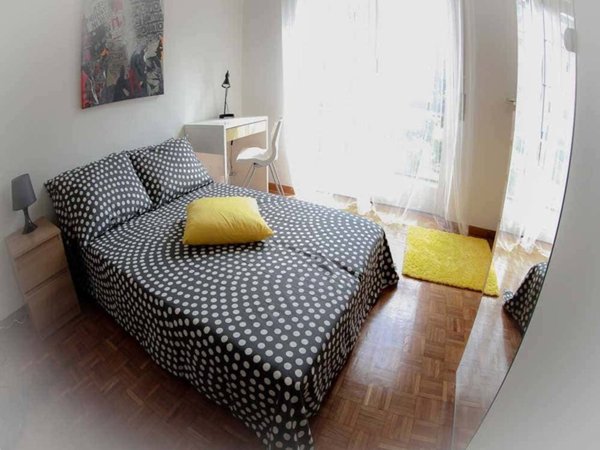 negozio in affitto a Milano in zona Lorenteggio